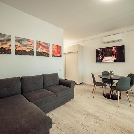 Cozy Accommodation Central City - Iasi Ngoại thất bức ảnh