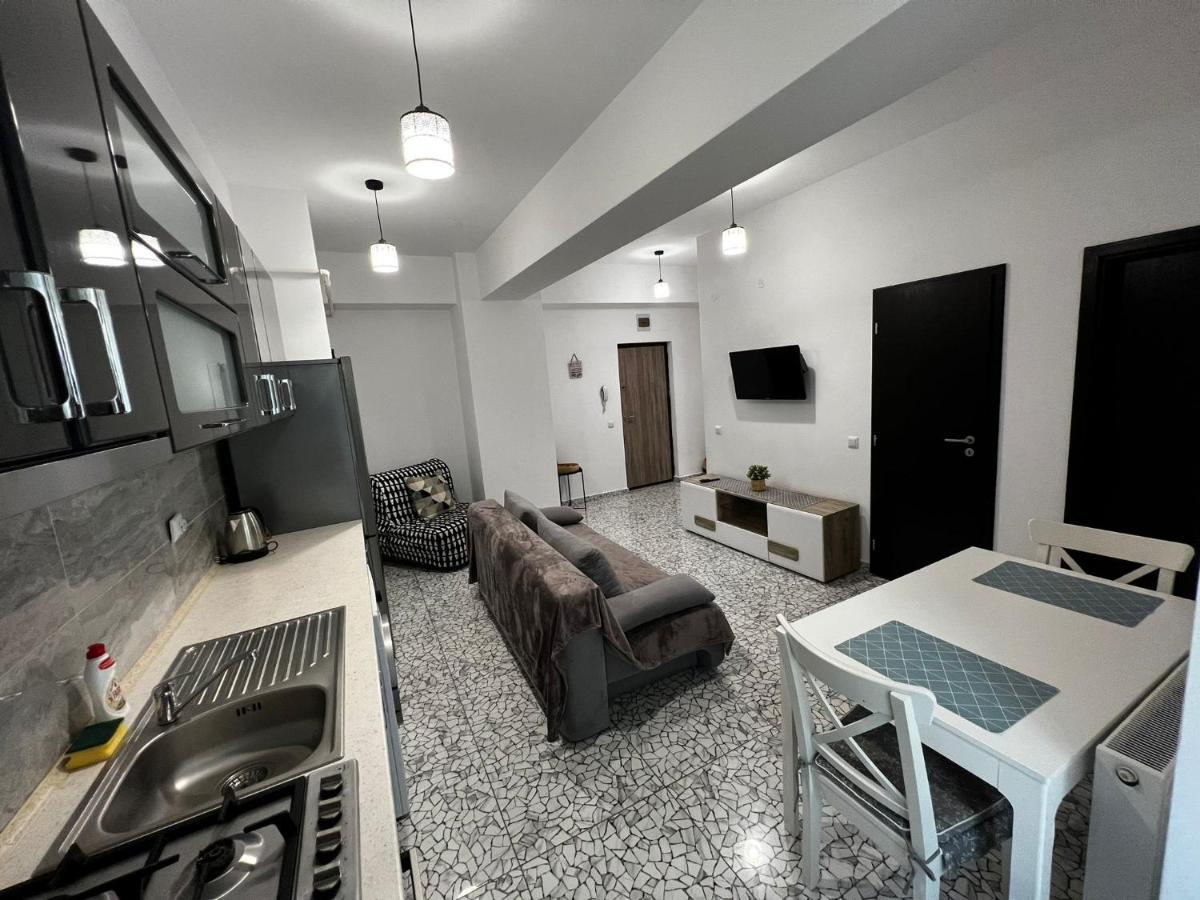 Cozy Accommodation Central City - Iasi Ngoại thất bức ảnh