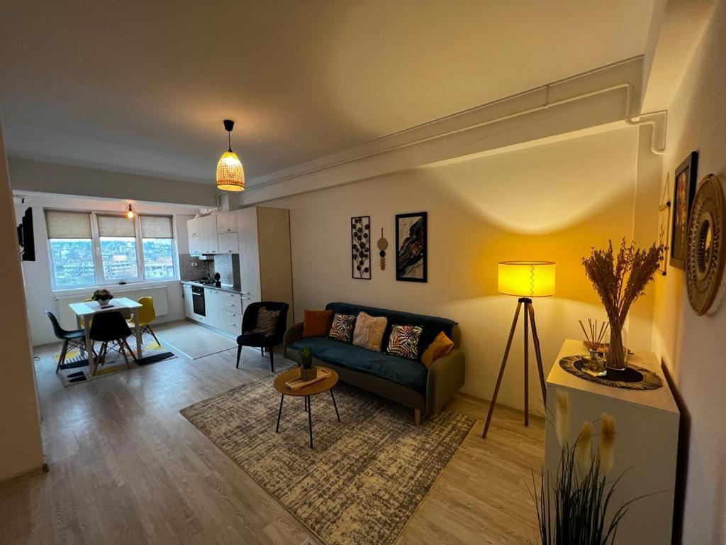 Cozy Accommodation Central City - Iasi Ngoại thất bức ảnh