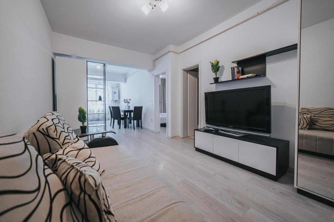Cozy Accommodation Central City - Iasi Ngoại thất bức ảnh