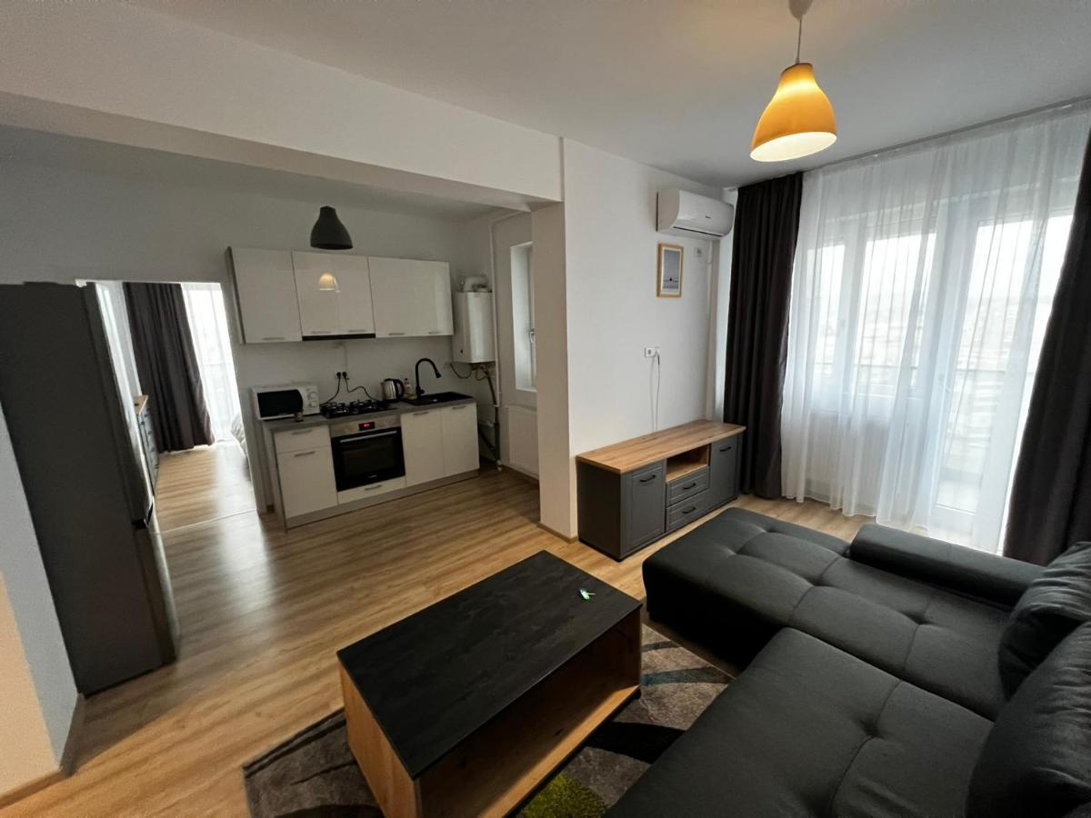 Cozy Accommodation Central City - Iasi Ngoại thất bức ảnh