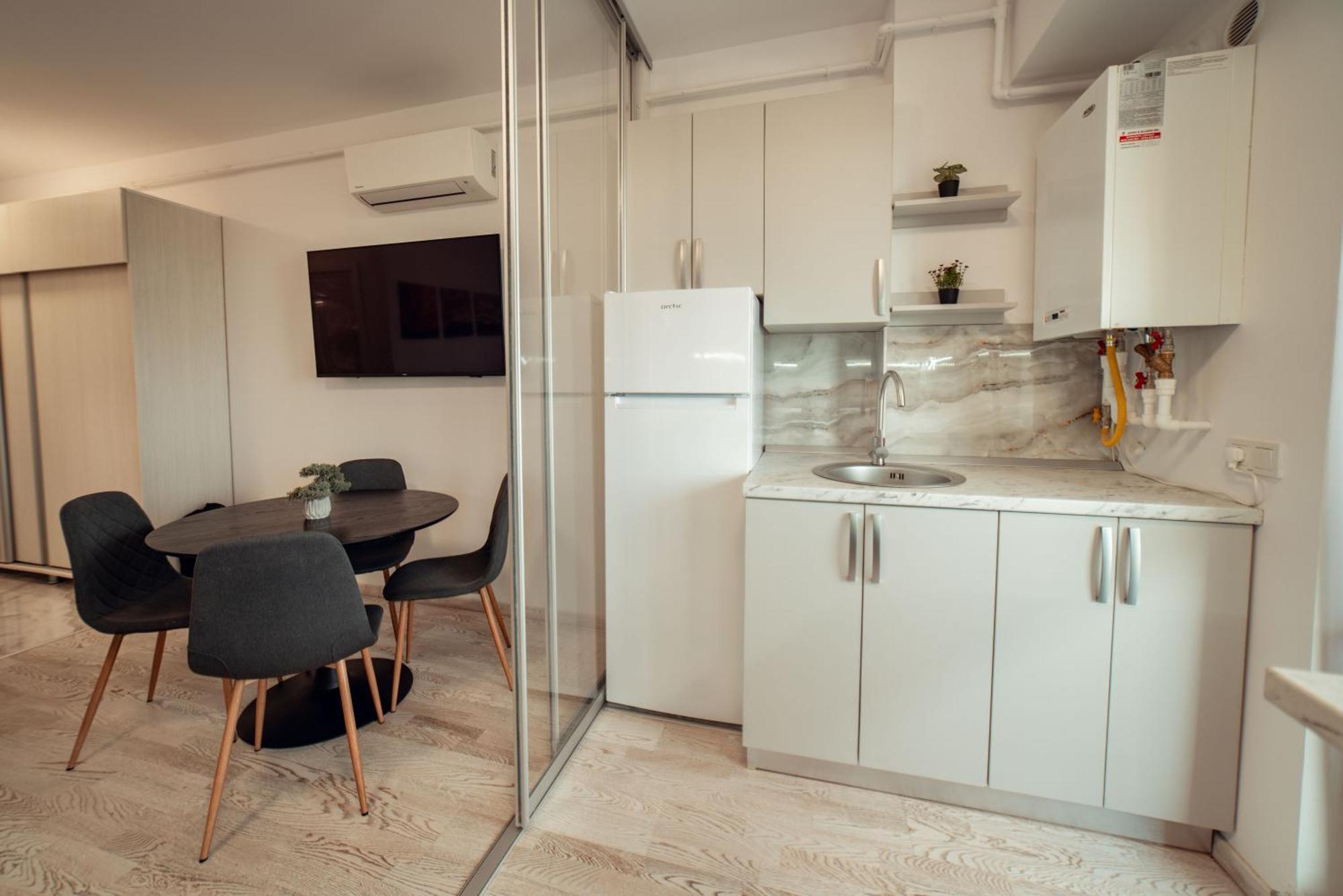 Cozy Accommodation Central City - Iasi Ngoại thất bức ảnh