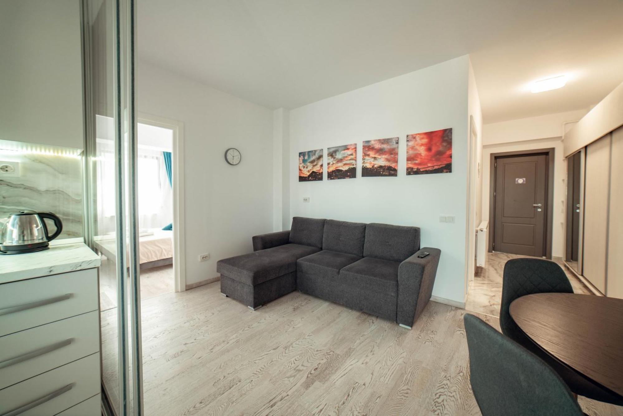 Cozy Accommodation Central City - Iasi Ngoại thất bức ảnh